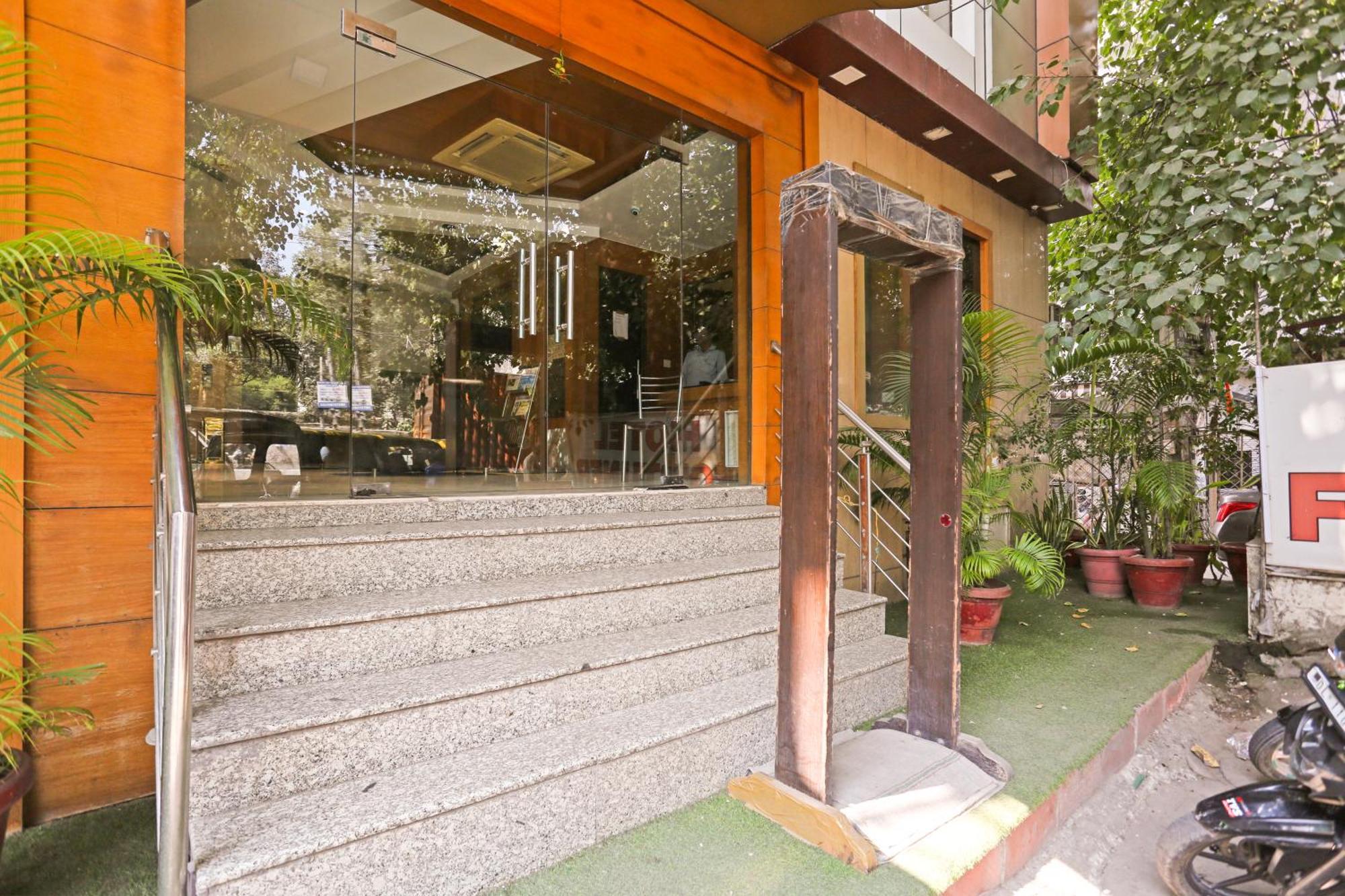 Hotel Silky Palace Near Igi Airportt ニューデリー エクステリア 写真