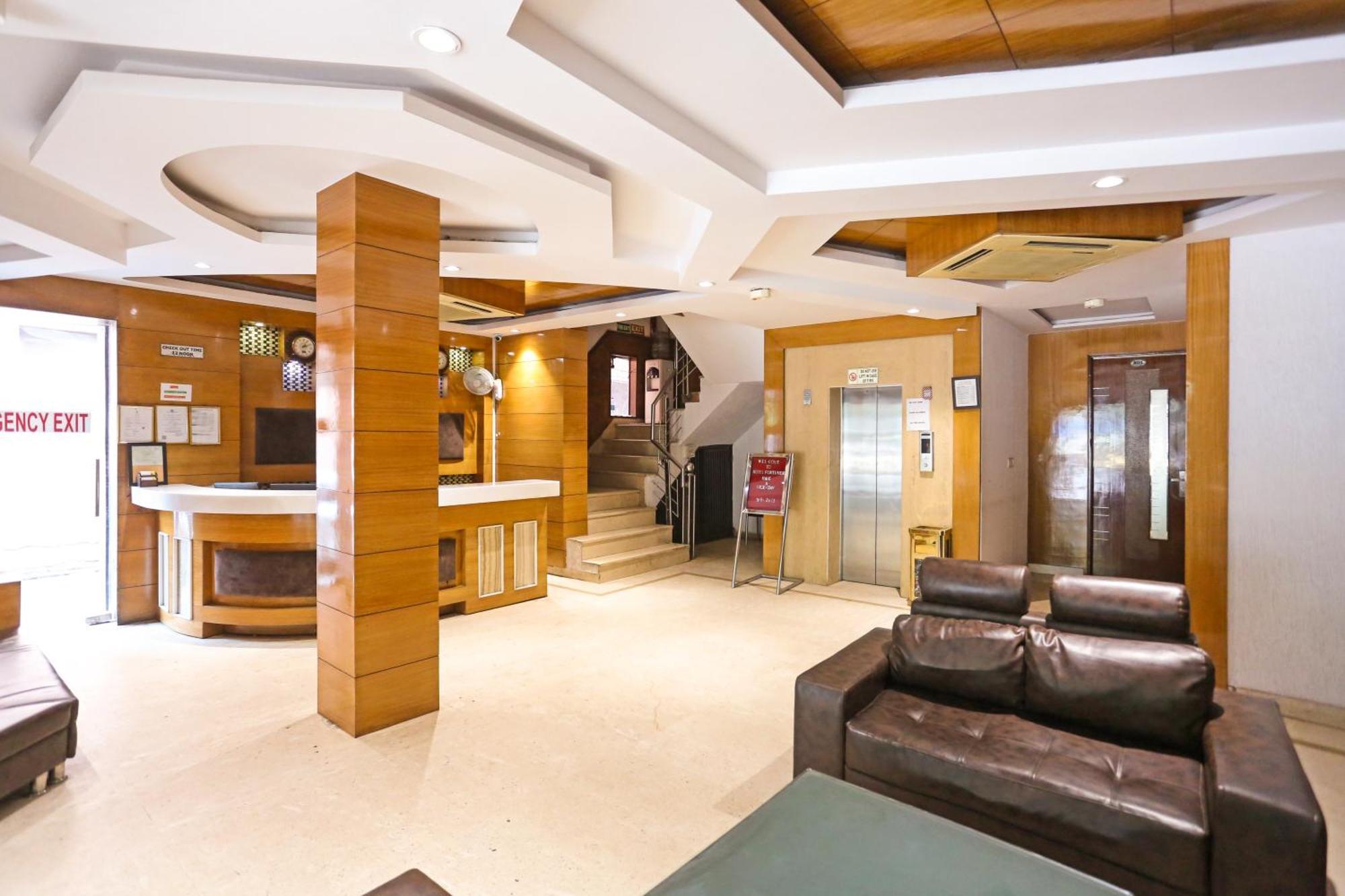 Hotel Silky Palace Near Igi Airportt ニューデリー エクステリア 写真