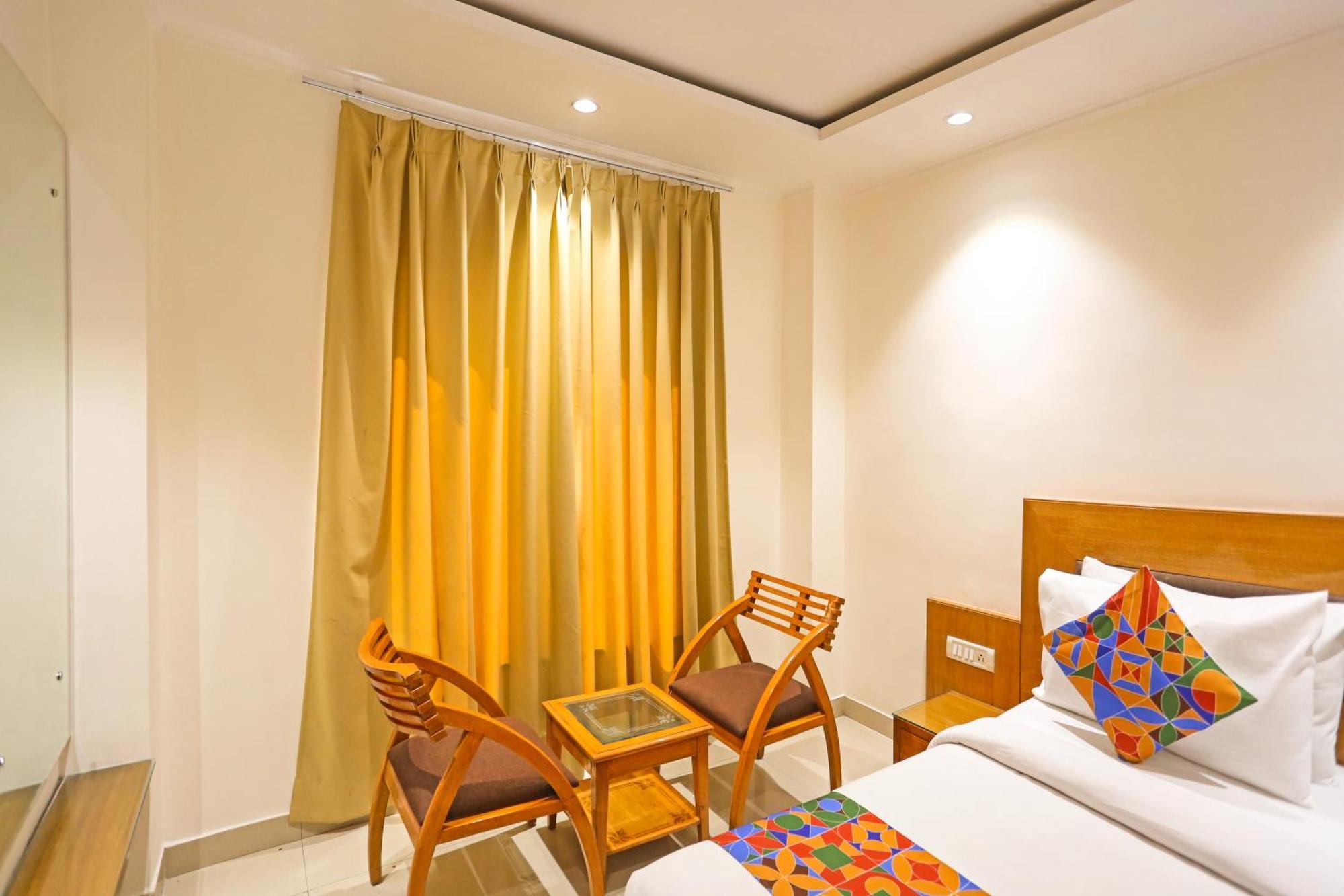 Hotel Silky Palace Near Igi Airportt ニューデリー エクステリア 写真